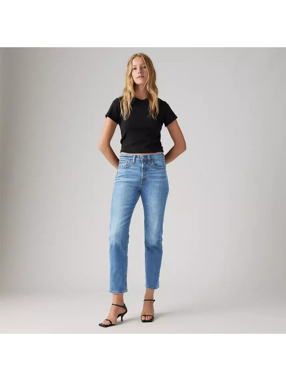 Levi's Womens High-Rise Wedgie Straight Cropped Jeans, 24x28 Med Wash $98 MSRP